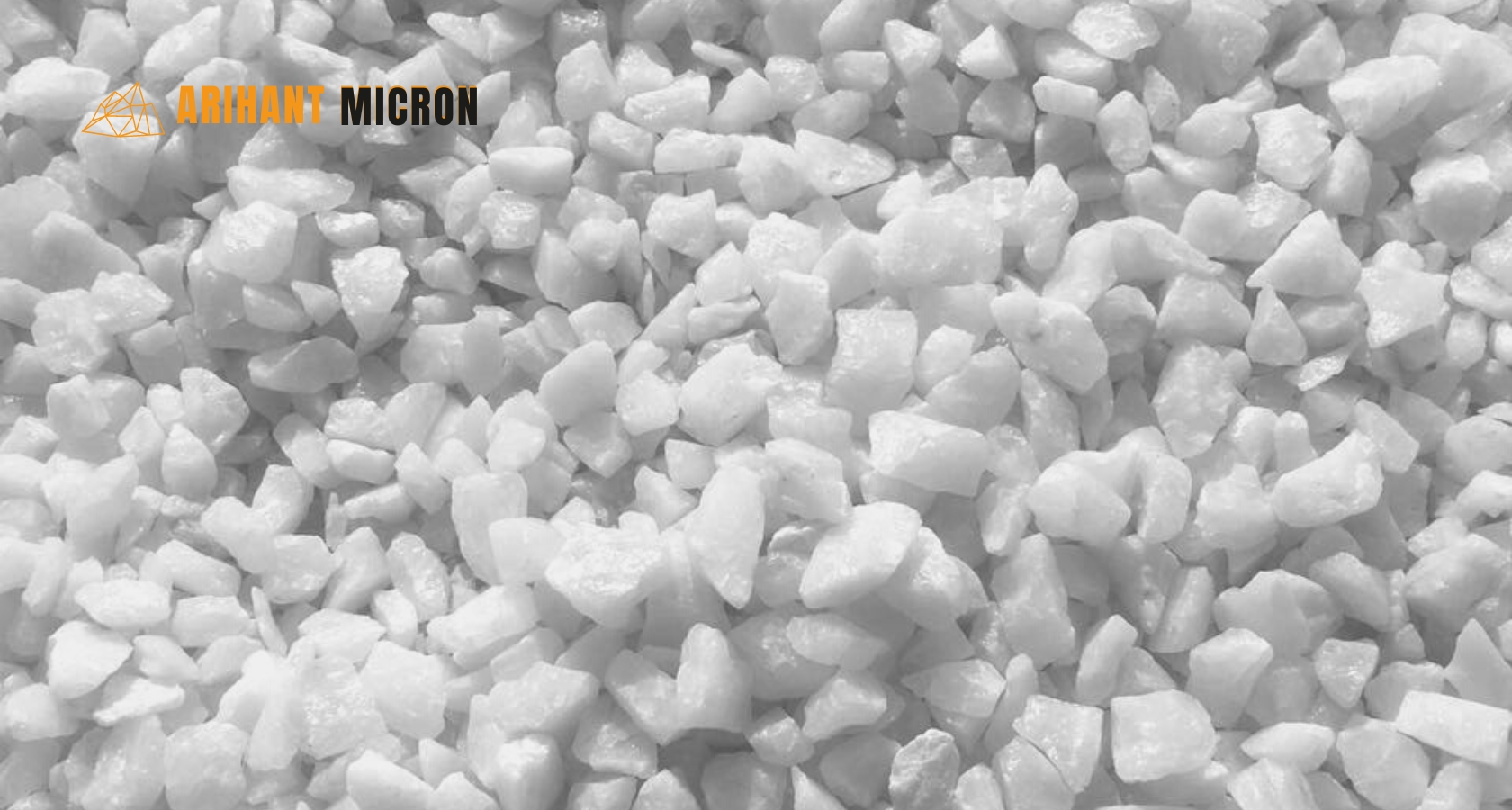 white quartz lumps having high silica content upto 99.9 percent. best raw material for quartz powder.